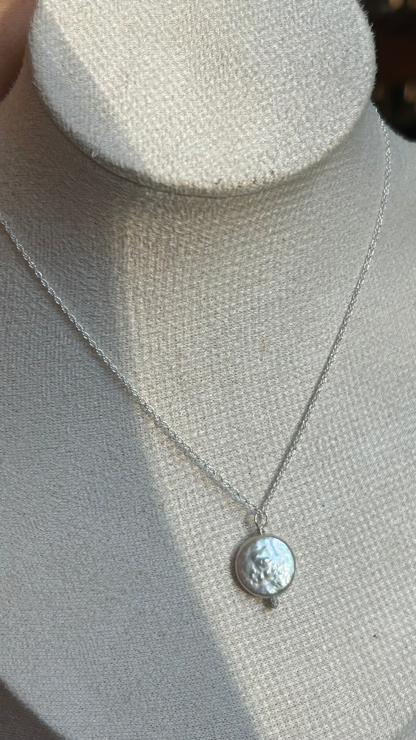Coin pearl necklace