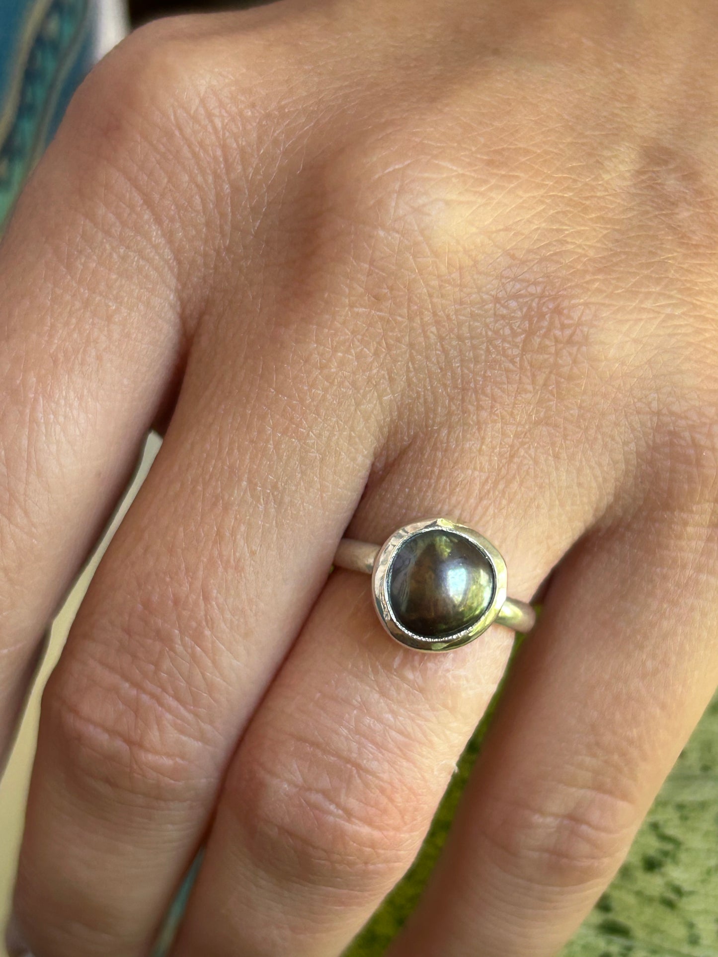 Black freshwater pearl ring size 6.25