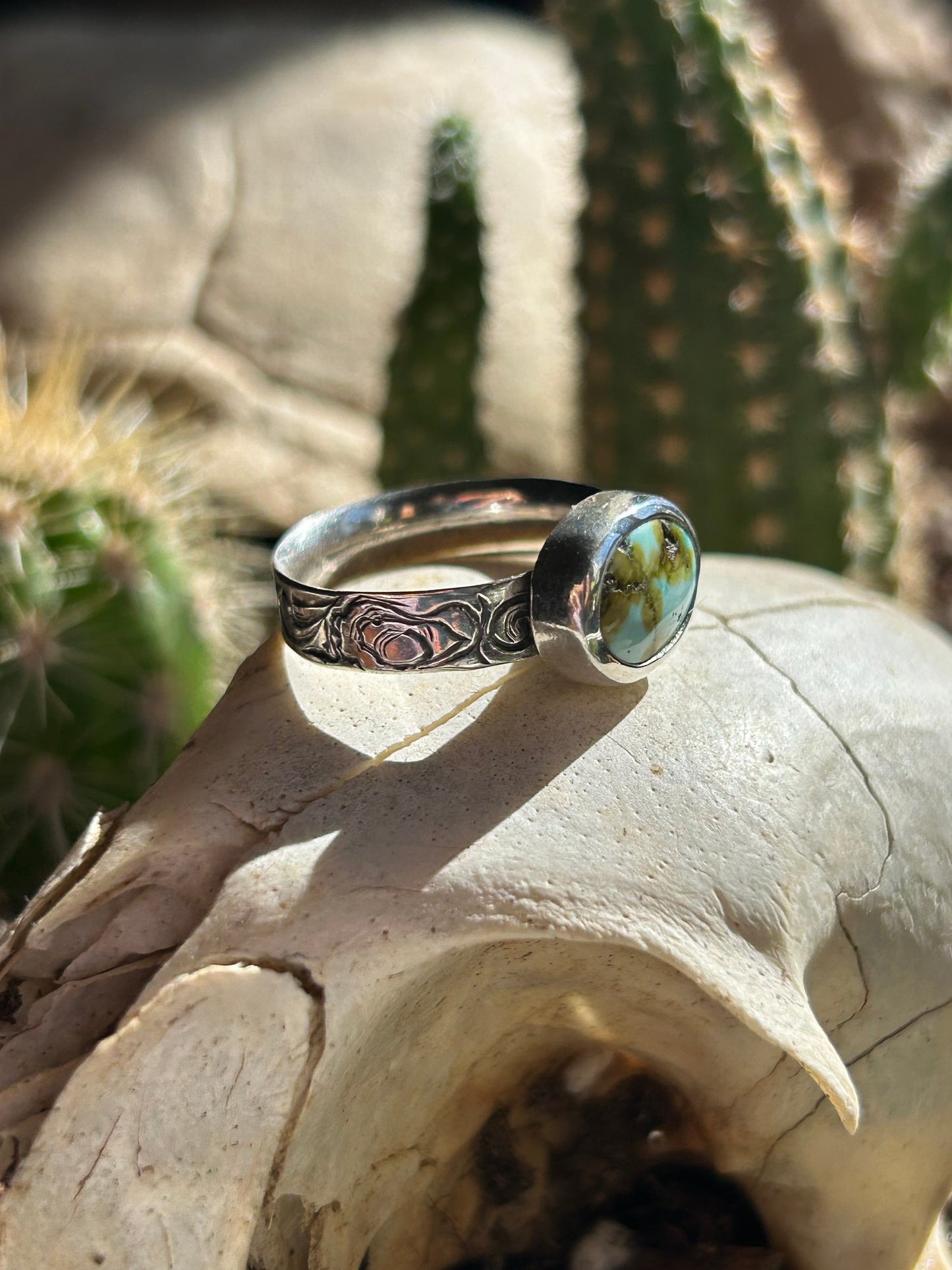 Sonoran Gold Turquoise Size 5 Engraved Band