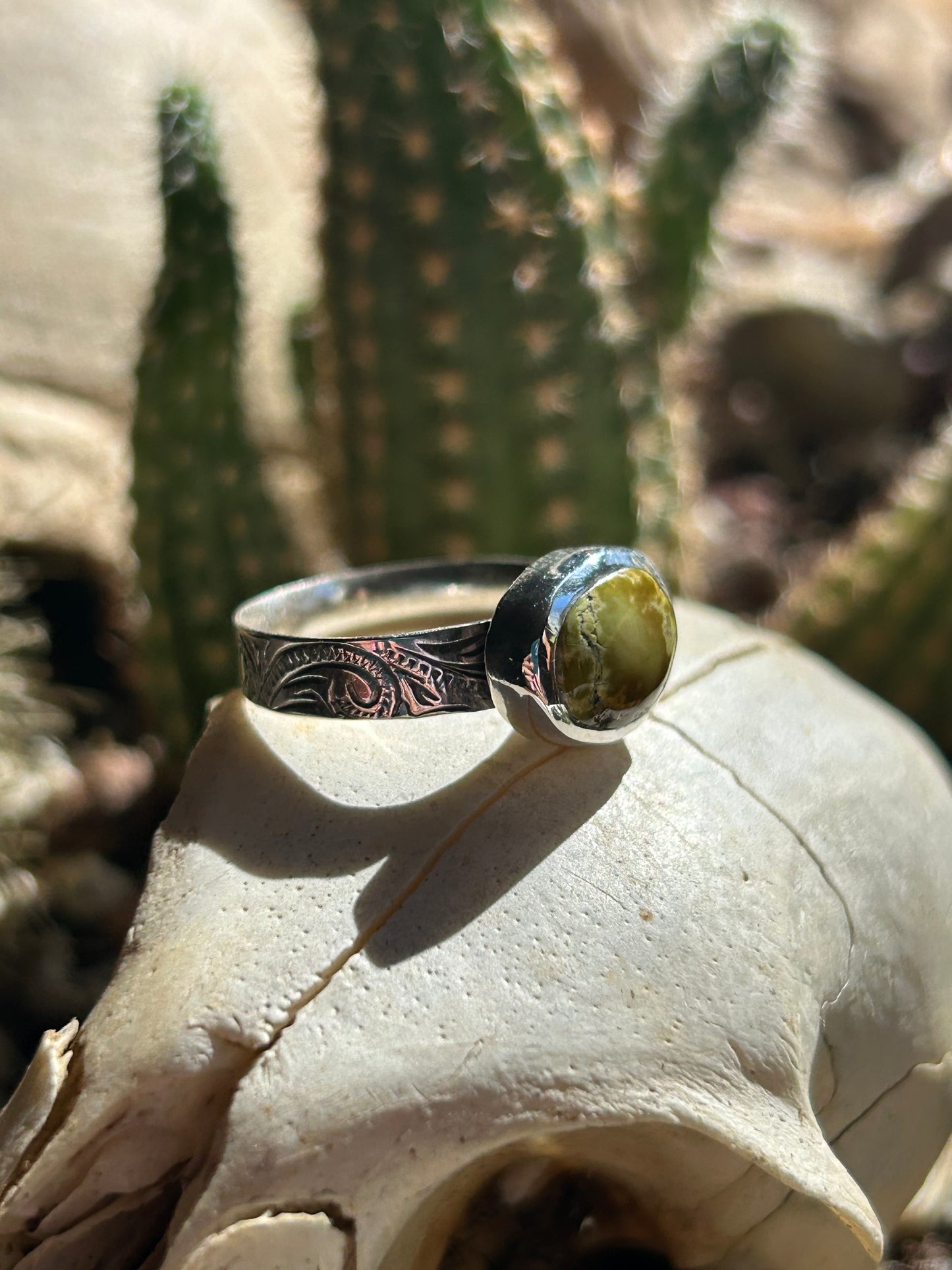 Sonoran Gold Size 4.5 Engraved Band Ring