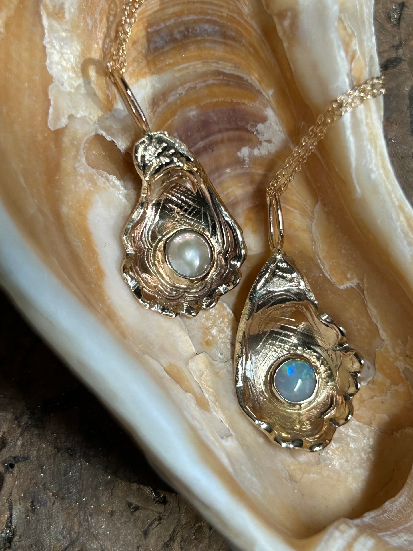 14k Gold Engraved Oyster Necklace with White Opal