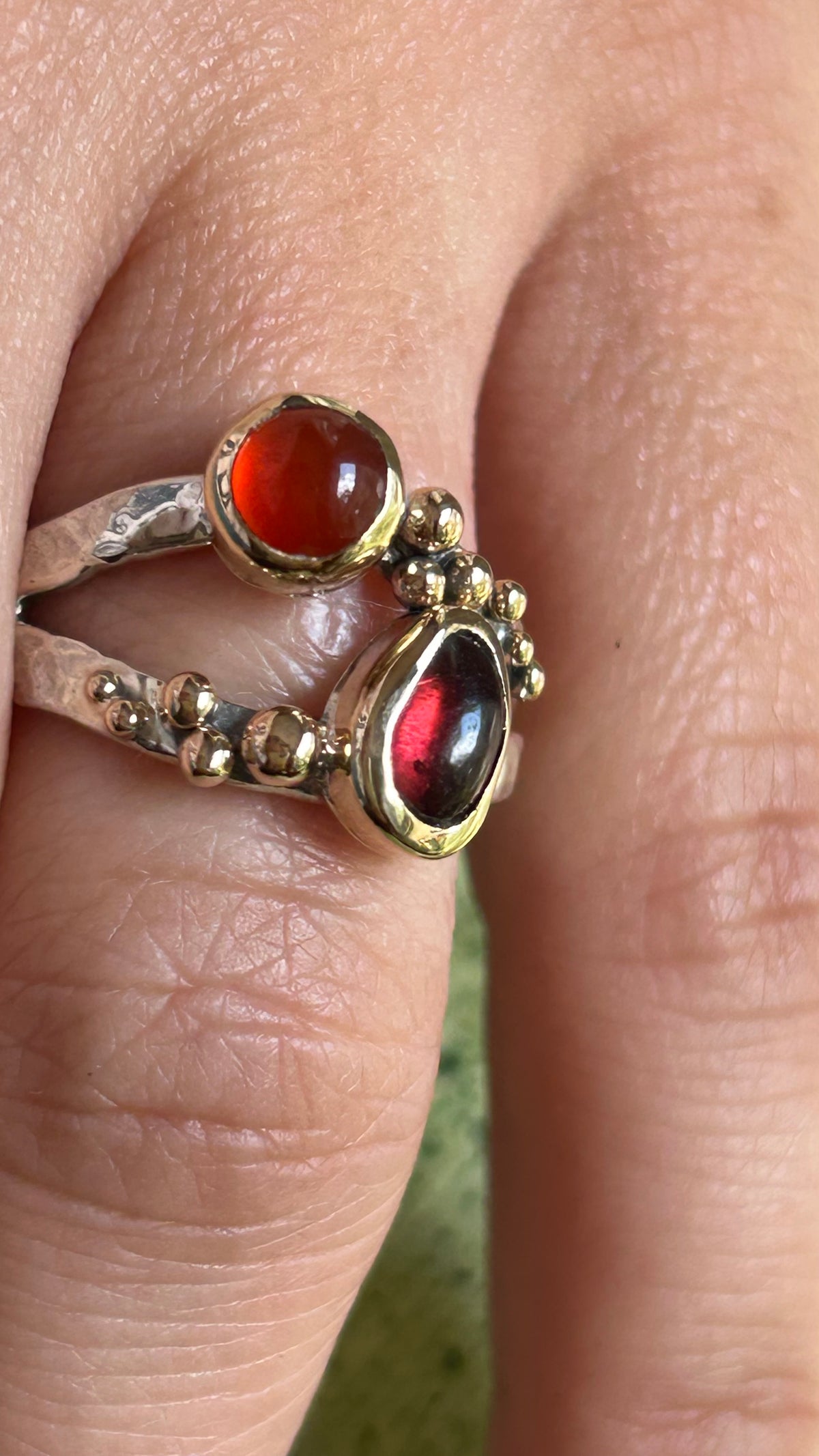 Wavy Baby Garnet & Carnelian 14k yellow gold details on sterling size 8