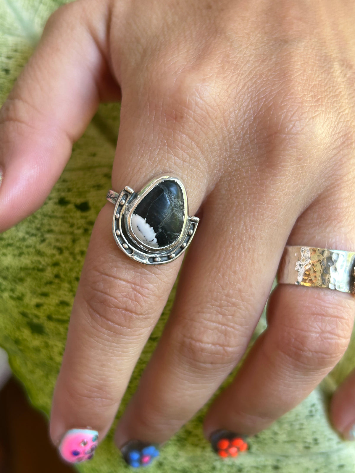 White Buffalo horse shoe ring size  6.5