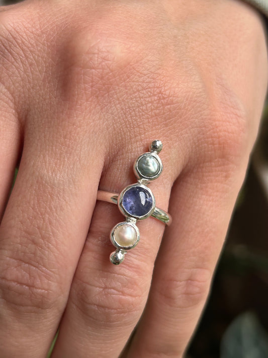 Tanzanite and freshwater pearl ring size 6.75