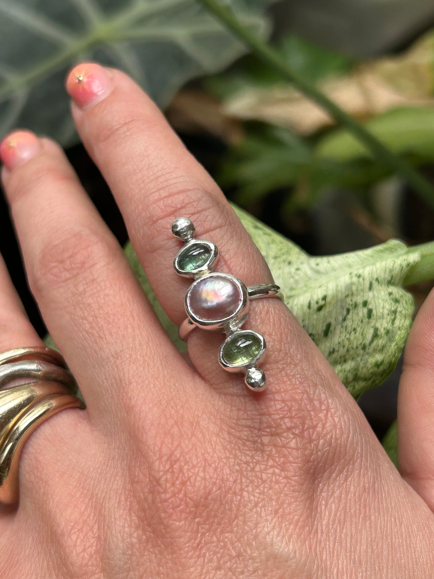 Green Tourmaline & Freshwater Pearl Ring Size size 8