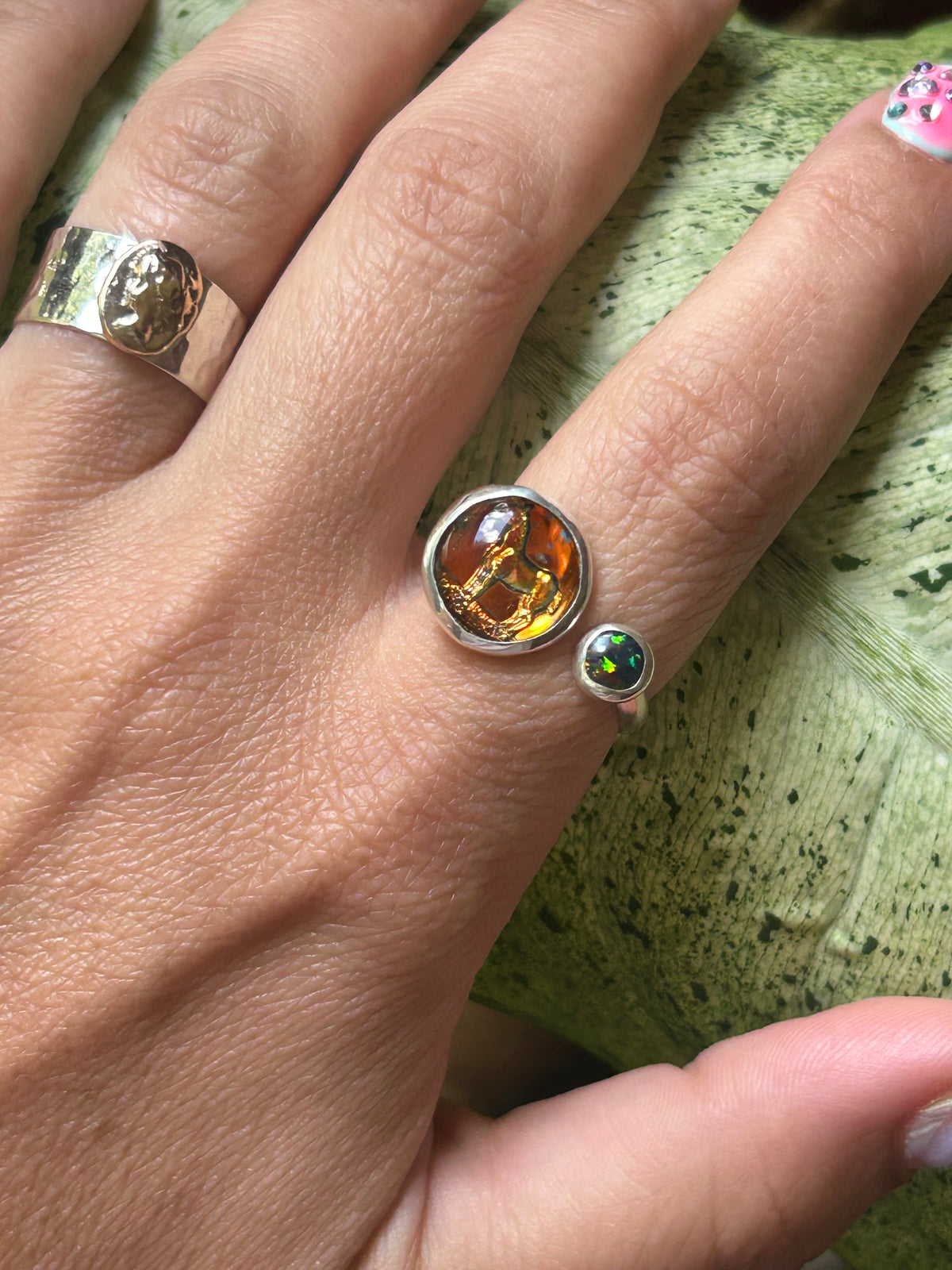 Horse Czech glass & Lab Opal size 9