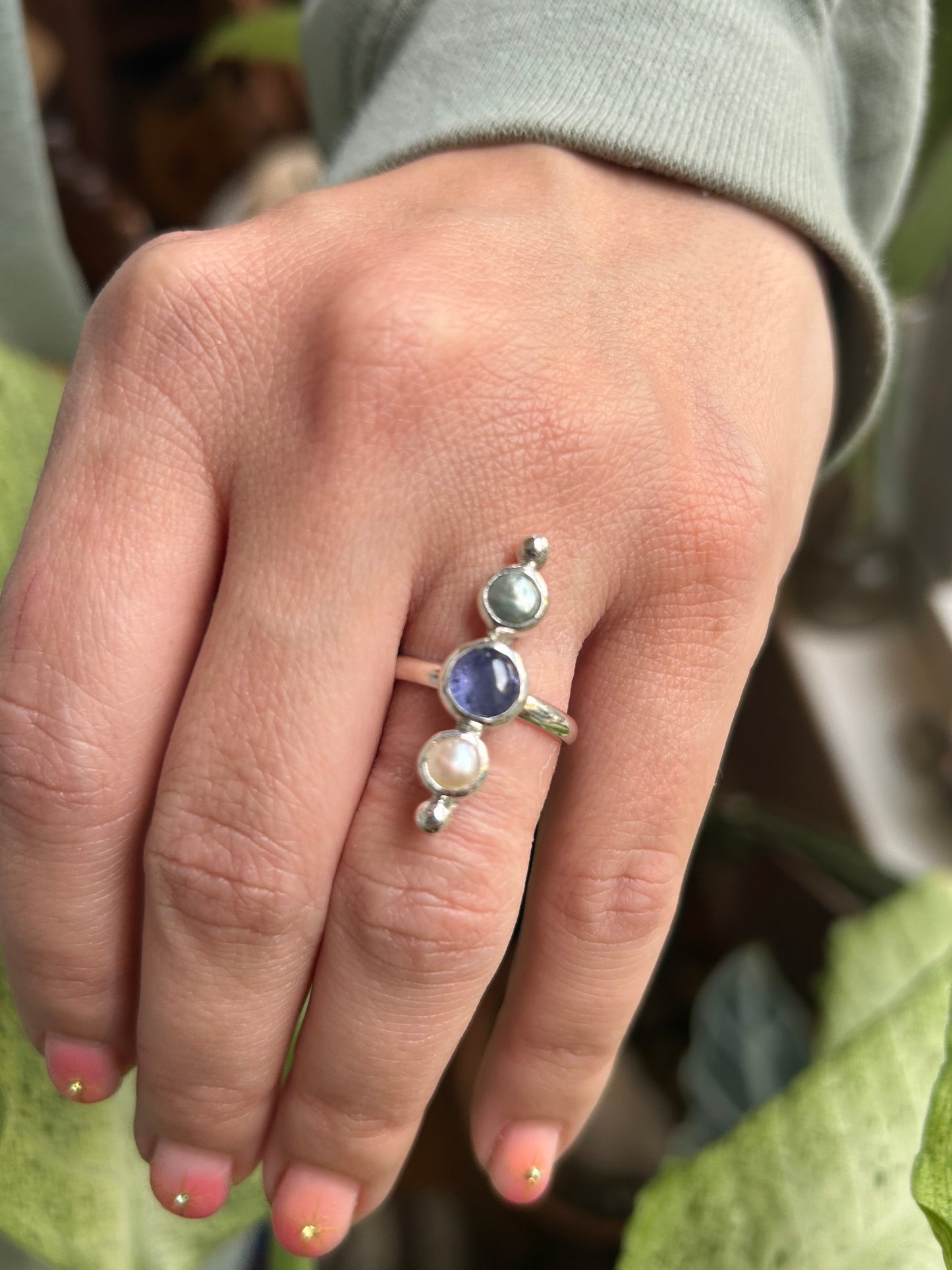 Tanzanite and freshwater pearl ring size 6.75