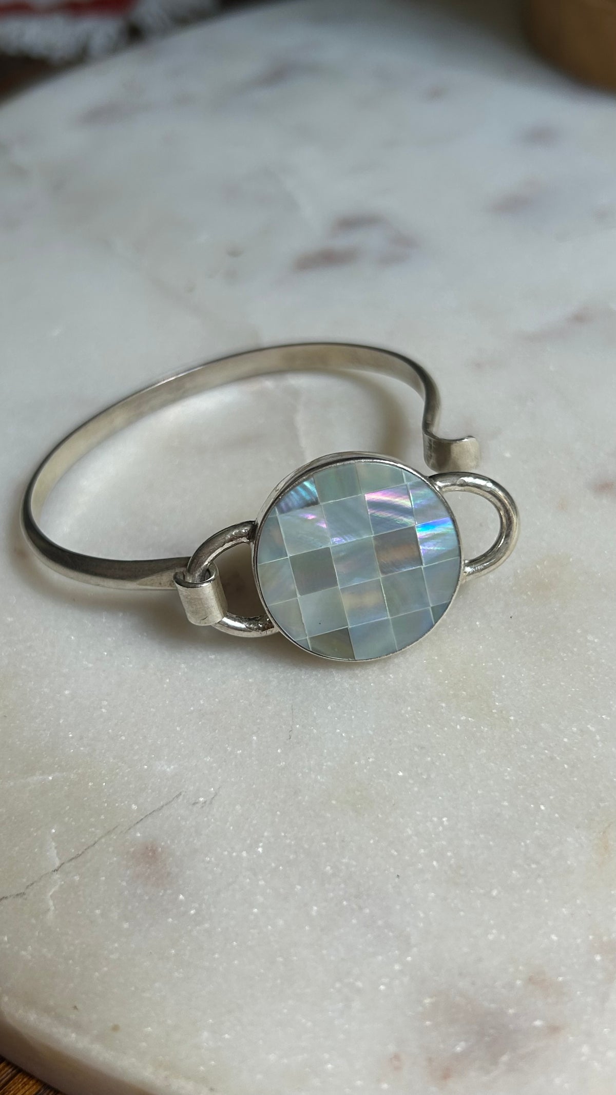 Inlay shell cuff