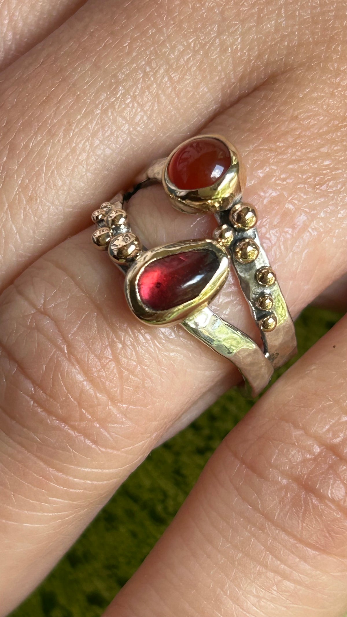 Wavy Baby Garnet & Carnelian 14k yellow gold details on sterling size 8