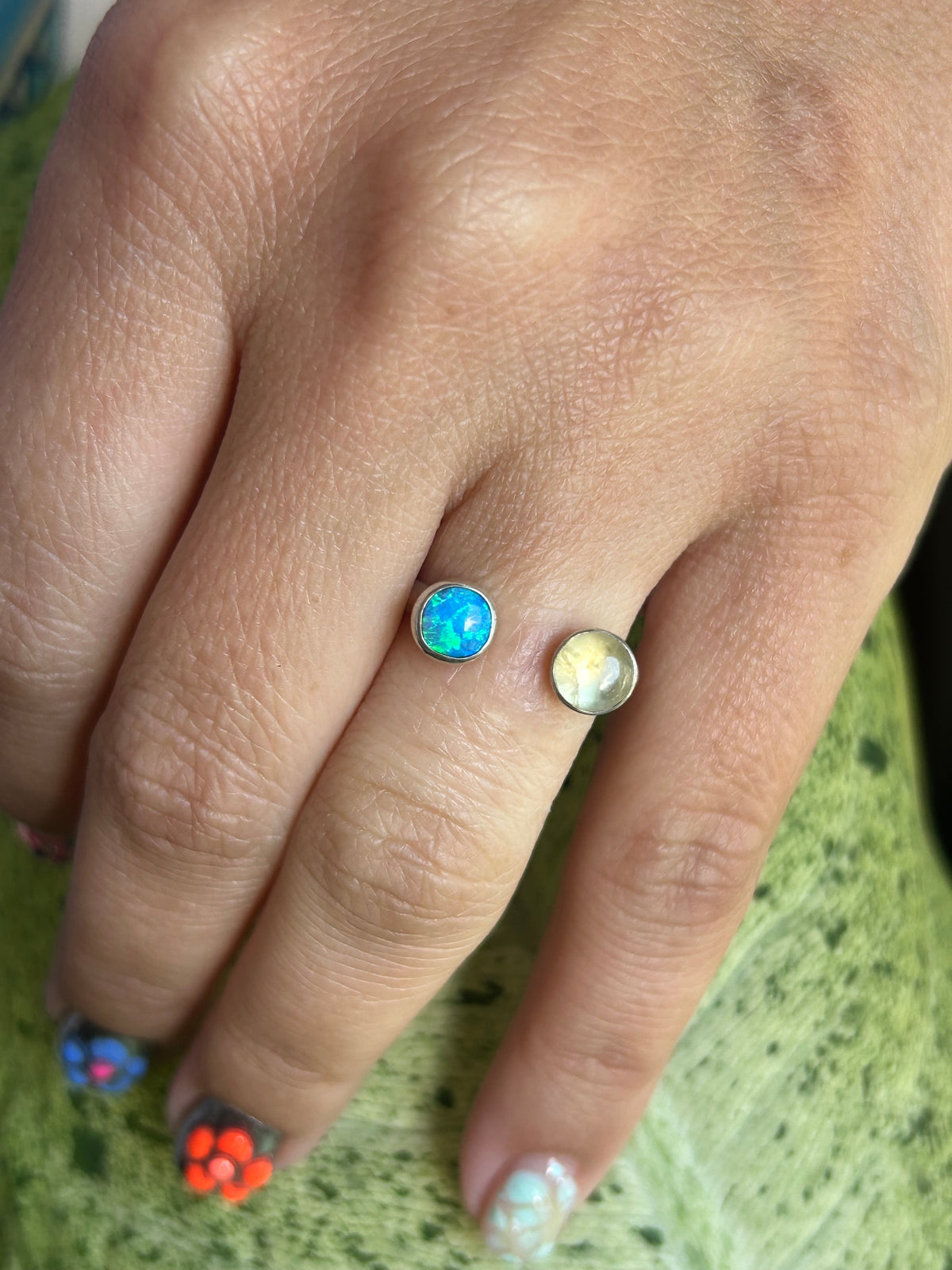 Prehnite & blue lab opal size 7
