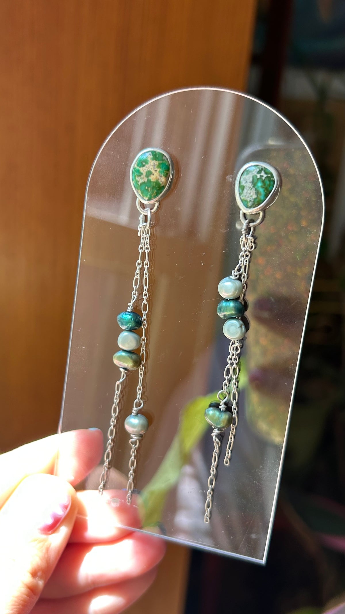Sonoran Gold & Pearl Green Pearl Duster Earrings