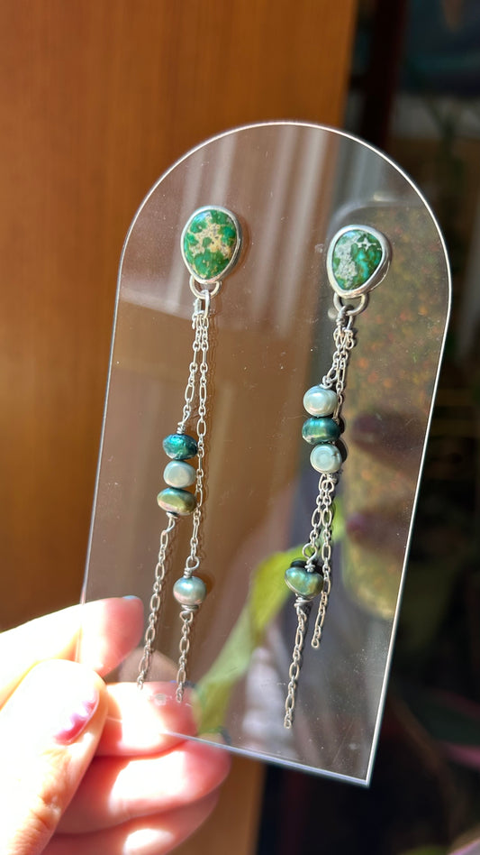Sonoran Gold & Pearl Green Pearl Duster Earrings