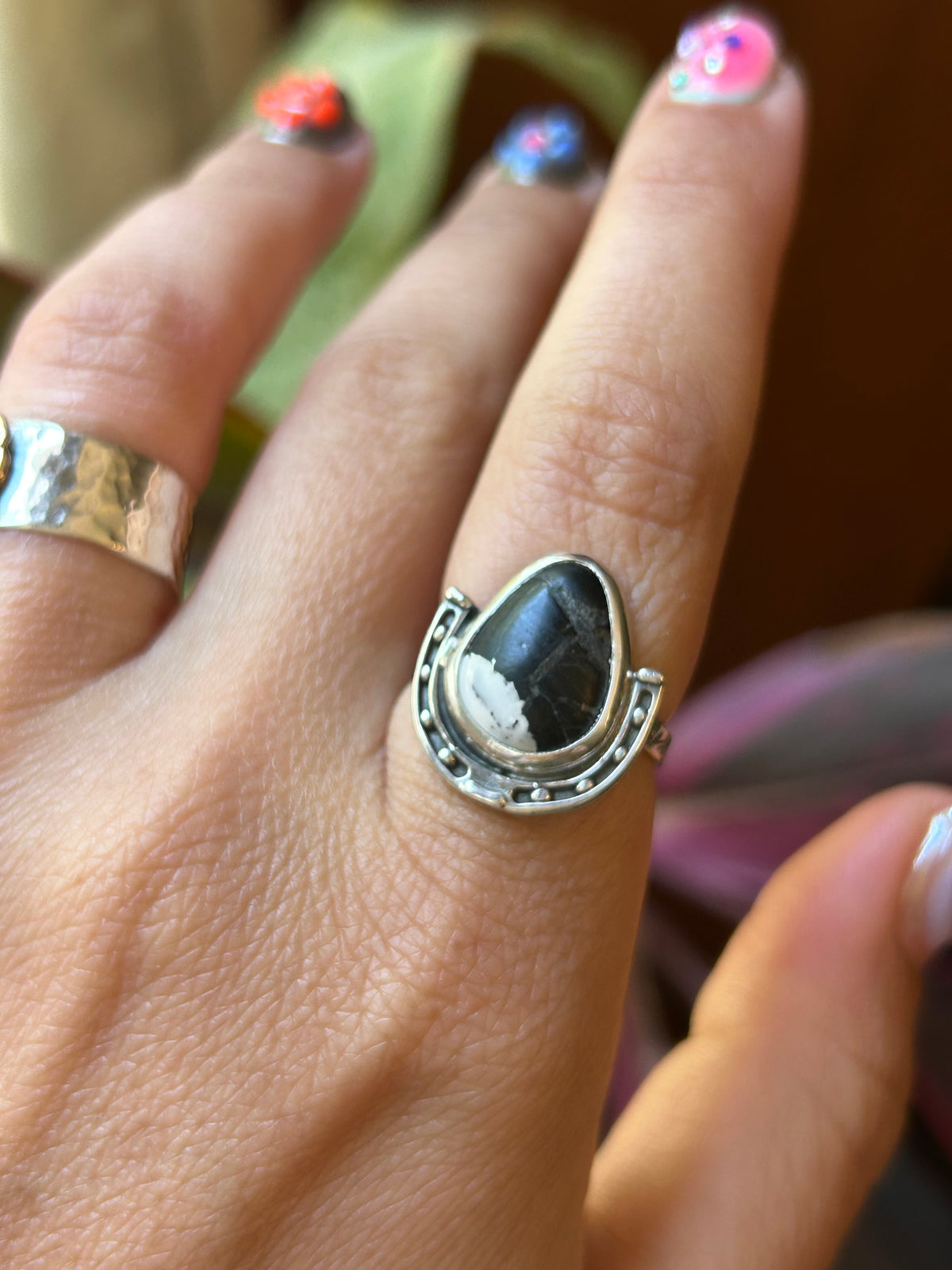 White Buffalo horse shoe ring size  6.5