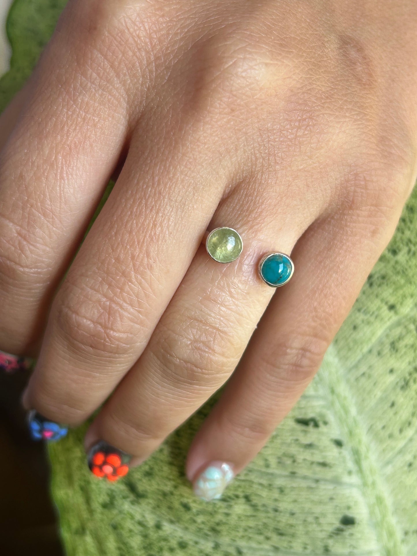 Green garnet & turquoise size 6